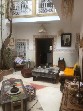 Гостиница Riad Dar Zioui  Марракеш